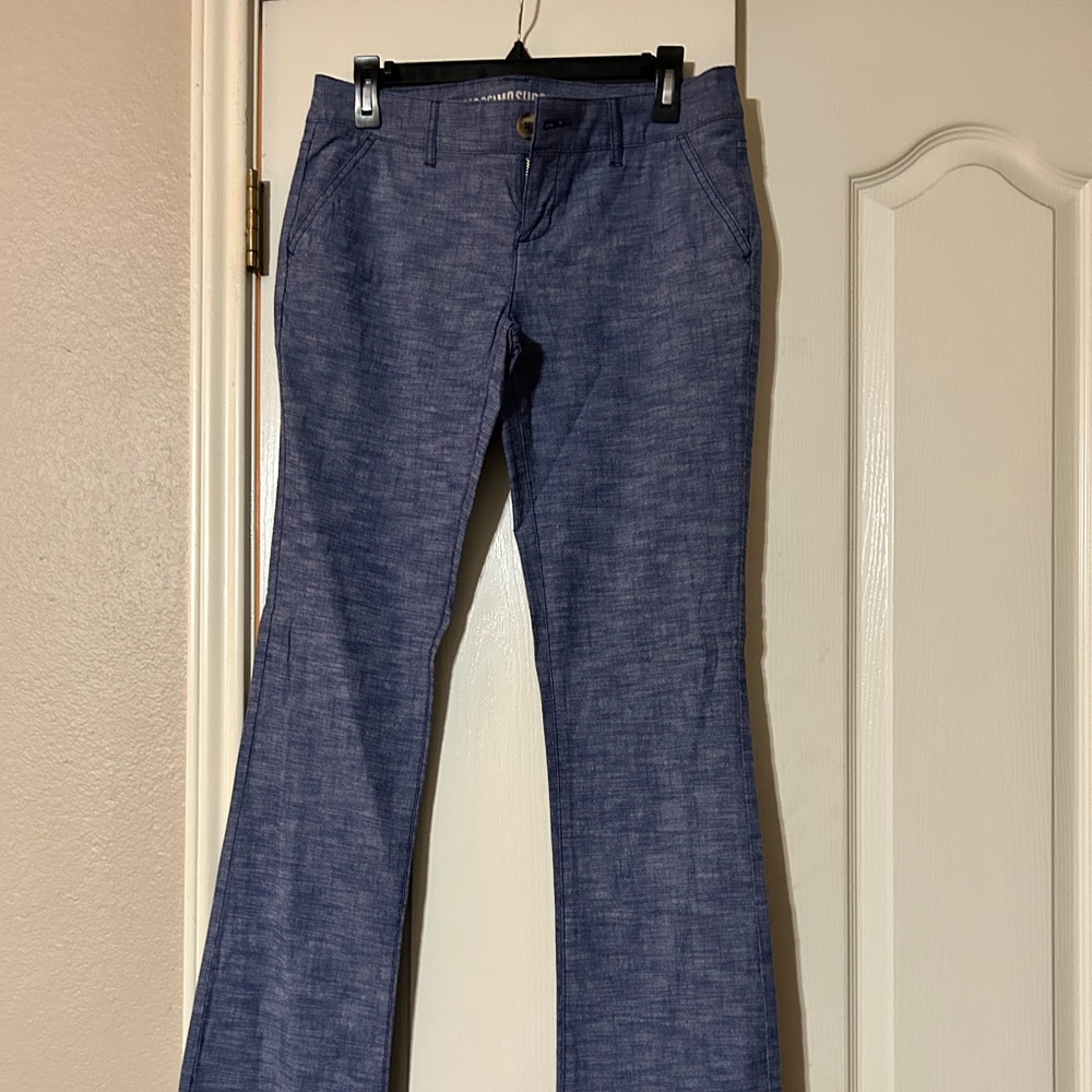 Never worn Mossimo twills